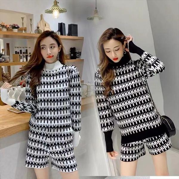women turtleneck long sleeve pullover womens sweater and short set winter vintage pattern jacquard knitted 2 piece, White;black
women turtleneck long sleeve pullover womens sweater and short set winter vintage pattern jacquard knitted 2 piece, White;black