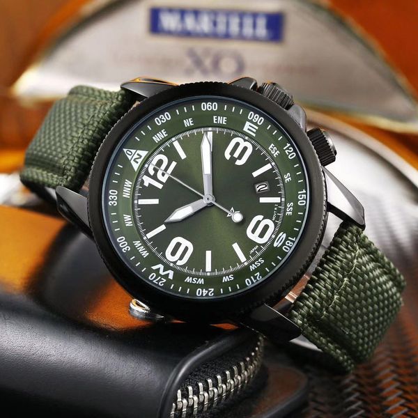 fashion mens watch quartz movement watches leather watchband stainless steel case wristwatch for men auto date lifestyle waterproof analog m, Slivery;brown
fashion mens watch quartz movement watches leather watchband stainless steel case wristwatch for men auto date lifestyle waterproof analog m, Slivery;brown