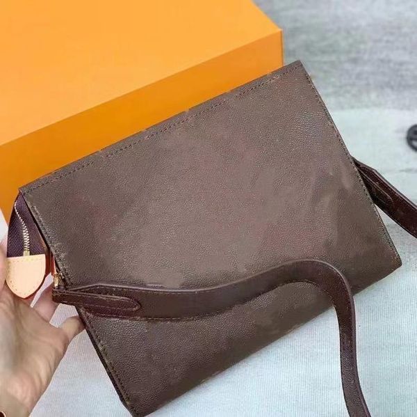 designer handbag fashion handbags shoulder messenger crossbody bag brown genuine leather women bags purses (26*20*5cm)
designer handbag fashion handbags shoulder messenger crossbody bag brown genuine leather women bags purses (26*20*5cm)
