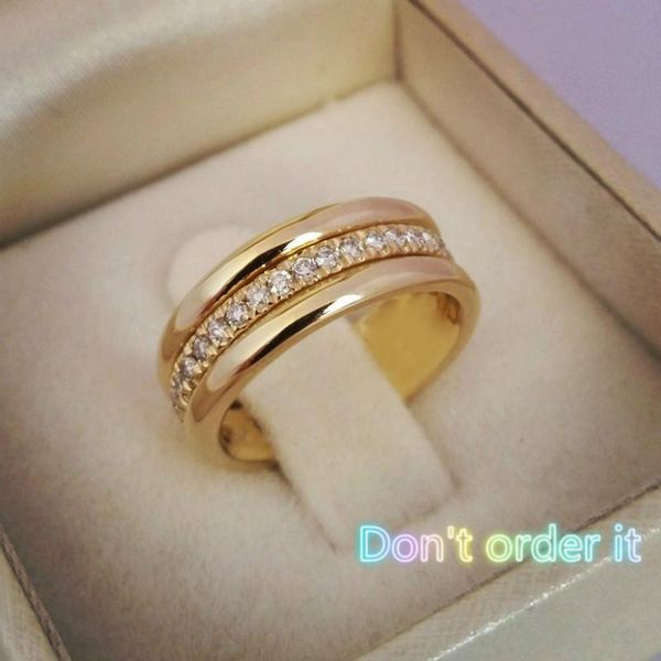 wedding rings classic women ring simple finger with middle paved cz stones understated delicate female engagement jewelry, Slivery;golden
wedding rings classic women ring simple finger with middle paved cz stones understated delicate female engagement jewelry, Slivery;golden