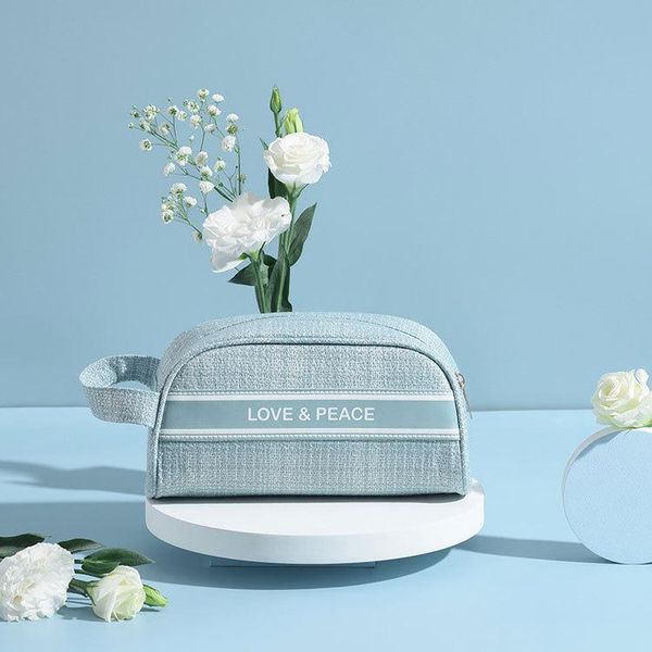storage bags 2021 cosmetic bag women's portable and simple travel cosmetics clutch
storage bags 2021 cosmetic bag women's portable and simple travel cosmetics clutch