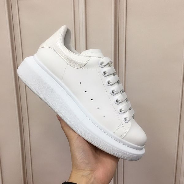 fashion designer sneakers printed genuine leather sneakers casual shoes fashion leather sneakers size 35-45, Black;red
fashion designer sneakers printed genuine leather sneakers casual shoes fashion leather sneakers size 35-45, Black;red
