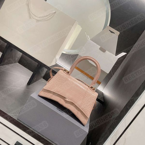 female designer leather version hourglass bag high-end french niche hand-held shoulder messenger all-match
female designer leather version hourglass bag high-end french niche hand-held shoulder messenger all-match