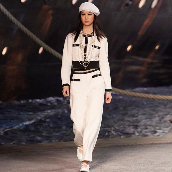 two piece dress runway women suit 2021 fashion single breasted knitted crop sweater cardigan+ high waist wide legs pants 2 set, White
two piece dress runway women suit 2021 fashion single breasted knitted crop sweater cardigan+ high waist wide legs pants 2 set, White