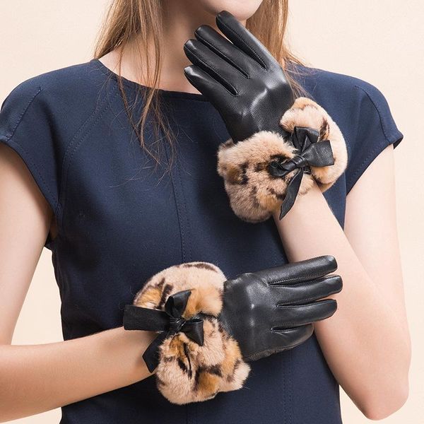 sports gloves winter leopard print fur plus velvet thick sheepskin women's windproof warm leather s2680, Black
sports gloves winter leopard print fur plus velvet thick sheepskin women's windproof warm leather s2680, Black