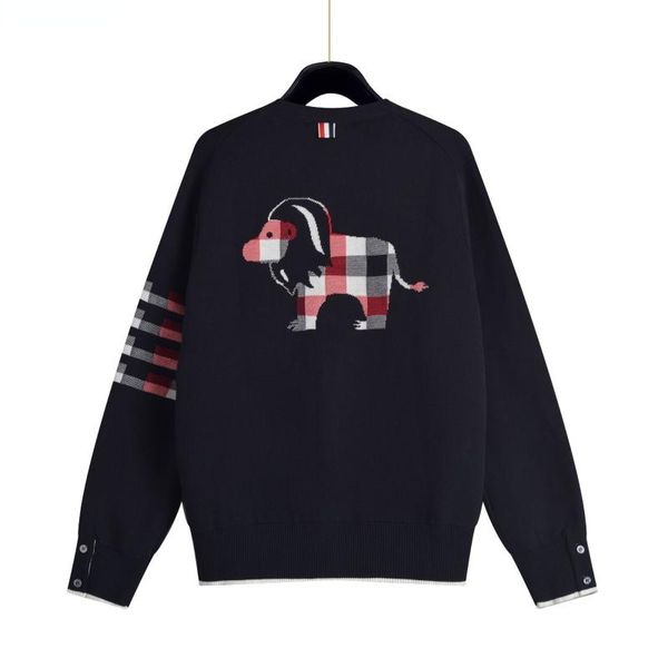 men's sweaters 2021 autumn men cardigan striped vneck animal knitted sweater loose outerwear cotton thicken korean clothing couple wear, White;black
men's sweaters 2021 autumn men cardigan striped vneck animal knitted sweater loose outerwear cotton thicken korean clothing couple wear, White;black