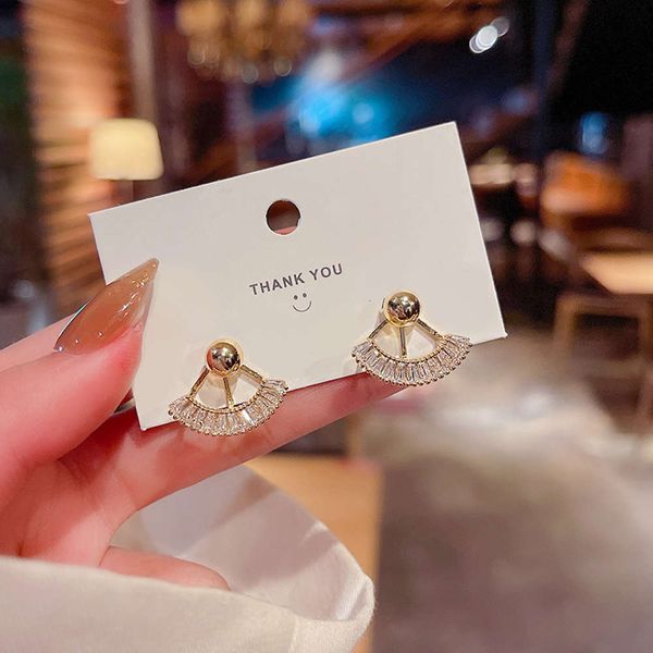 925 silver needle korean version new fan-shaped zircon super flash female temperament ins net red fashion earrings, Black
925 silver needle korean version new fan-shaped zircon super flash female temperament ins net red fashion earrings, Black