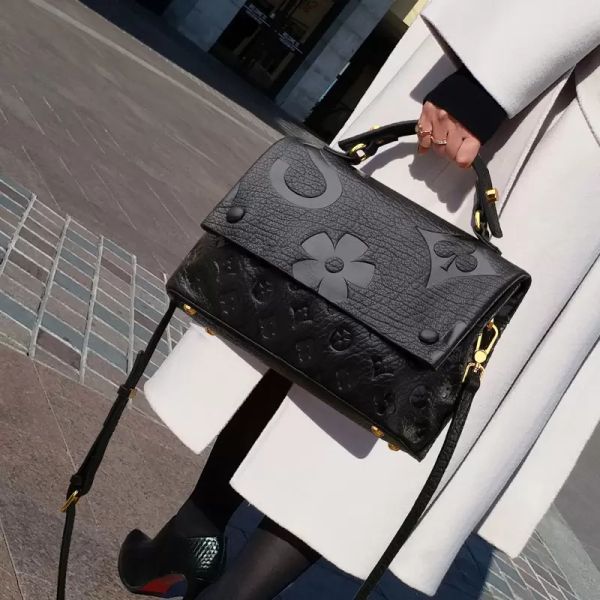 luxury ladies bags fashion women messenger bag high-quality small handbags all match black shoulder handbag designer tote
luxury ladies bags fashion women messenger bag high-quality small handbags all match black shoulder handbag designer tote