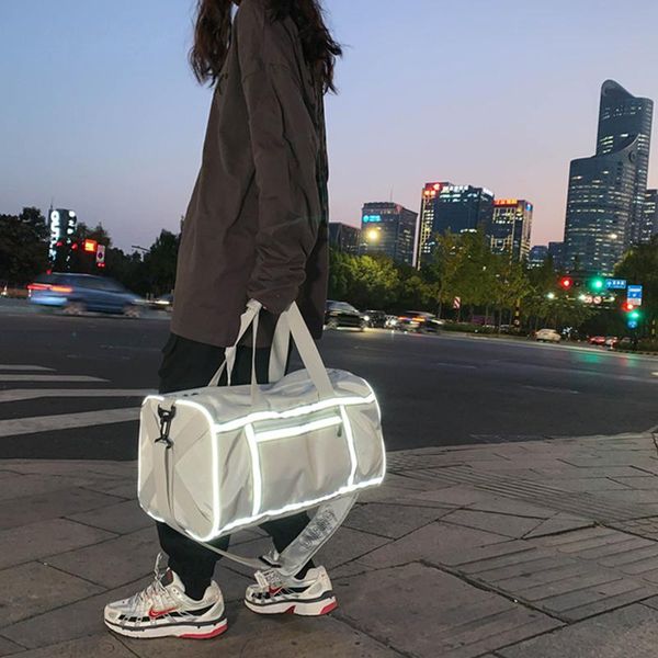 outdoor bags reflective gym bag sport shoulder athletic women large capacity fitness handbag men yoga sneaker travel for skates 2021
outdoor bags reflective gym bag sport shoulder athletic women large capacity fitness handbag men yoga sneaker travel for skates 2021