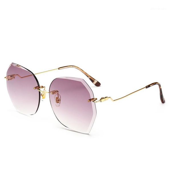 sunglasses 2021 fashion women colour luxury square rimless oversized sun glasses for female uv400 girls shades, White;black
sunglasses 2021 fashion women colour luxury square rimless oversized sun glasses for female uv400 girls shades, White;black