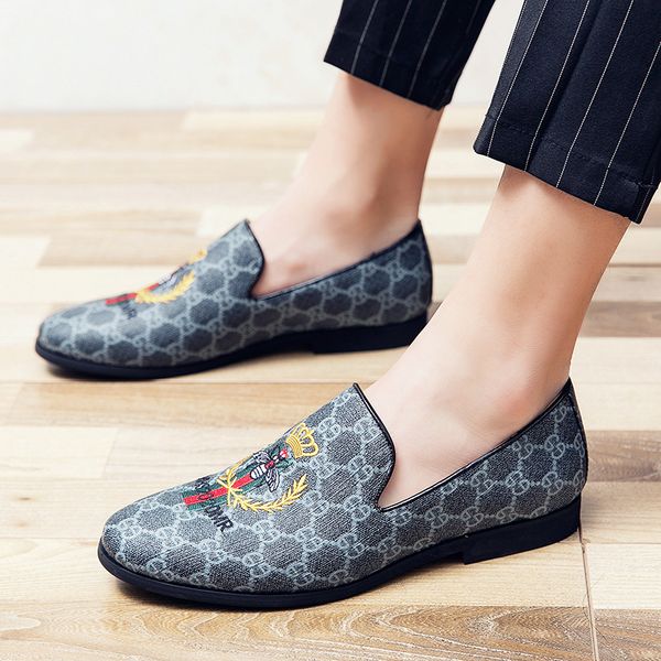 2021 luxury men's embroidery design casual lattice block business shoes loafers smoking slippers zapatos hombre vestir, Black
2021 luxury men's embroidery design casual lattice block business shoes loafers smoking slippers zapatos hombre vestir, Black