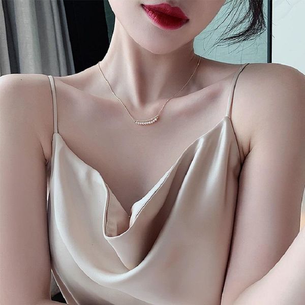 chokers pearl necklace female minority design sense clavicle chain net red simple temperament neck jewelry, Golden;silver
chokers pearl necklace female minority design sense clavicle chain net red simple temperament neck jewelry, Golden;silver