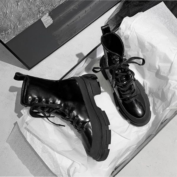 boots 2021 style black leather buty damskie women autumn&winter female british fashionable thick sole
boots 2021 style black leather buty damskie women autumn&winter female british fashionable thick sole