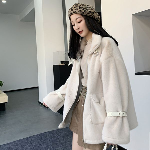 women's fur & faux nova pele feminina outono e inverno jaqueta imitação de vison casaco integrado com zÃper gwix, Black
women's fur & faux nova pele feminina outono e inverno jaqueta imitação de vison casaco integrado com zÃper gwix, Black