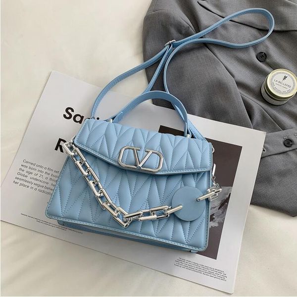 factory wholesale women chain bag summer joker striped messenger bags elegant atmosphere candy-colored handbags street trend solid color lea, Black;red
factory wholesale women chain bag summer joker striped messenger bags elegant atmosphere candy-colored handbags street trend solid color lea, Black;red