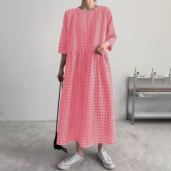 party dresses 2022 bohemian vestidos femme women vintage grid printed midi summer dress short kaftan retro robe oversized, White;black
party dresses 2022 bohemian vestidos femme women vintage grid printed midi summer dress short kaftan retro robe oversized, White;black
