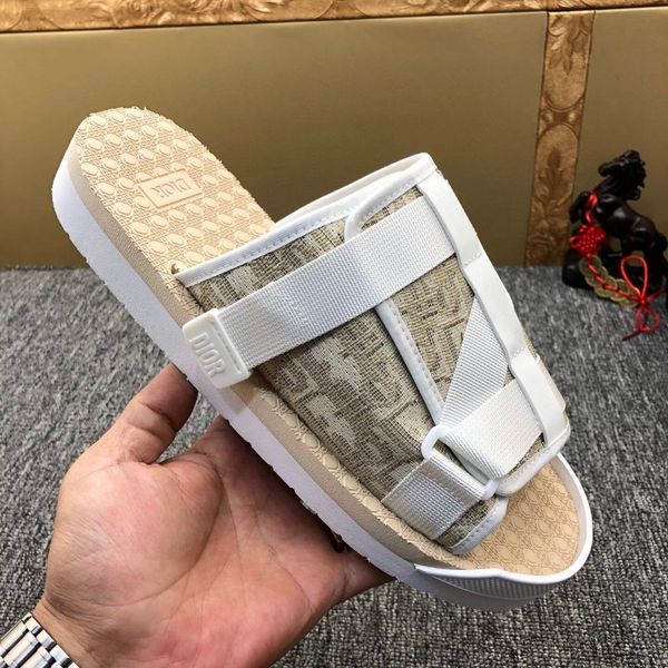 men's shoes, the latest popular men's slippers in summer of 2021, are light, non slip and necessary for trendy people zly zly, Black
men's shoes, the latest popular men's slippers in summer of 2021, are light, non slip and necessary for trendy people zly zly, Black
