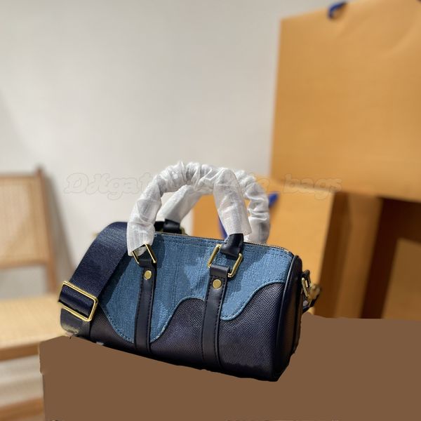 purse women luxury wallet shopping zipper bags handbag plain denim patchwork bag designer purses casual clutch pillow bag lady cardholder sh, Red;black
purse women luxury wallet shopping zipper bags handbag plain denim patchwork bag designer purses casual clutch pillow bag lady cardholder sh, Red;black