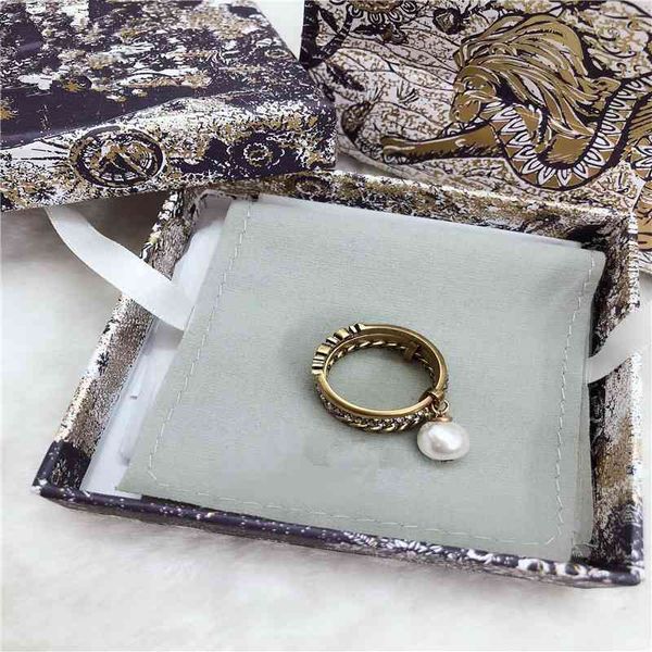 70% off outlet online / new old letter women's pearl diamond three in one ring, Silver
70% off outlet online / new old letter women's pearl diamond three in one ring, Silver