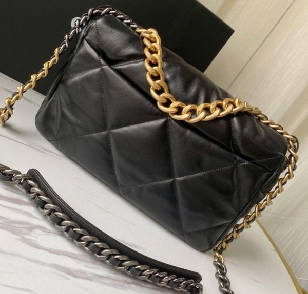 2021 female luxury designer bag cross-body bag multi-color handbag leather leather high-quality handbag female wallet shoulder shopping tote
2021 female luxury designer bag cross-body bag multi-color handbag leather leather high-quality handbag female wallet shoulder shopping tote