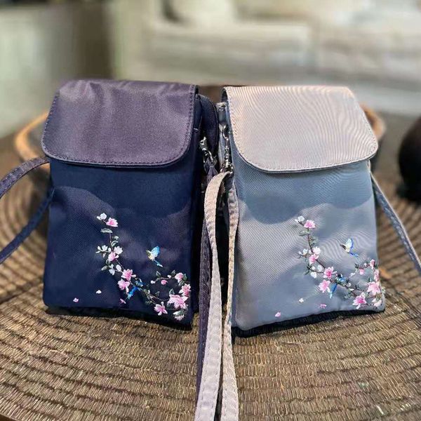 small crossbody bag polyester embroidery cell phone purse wallet credit card for women girl 97246
small crossbody bag polyester embroidery cell phone purse wallet credit card for women girl 97246