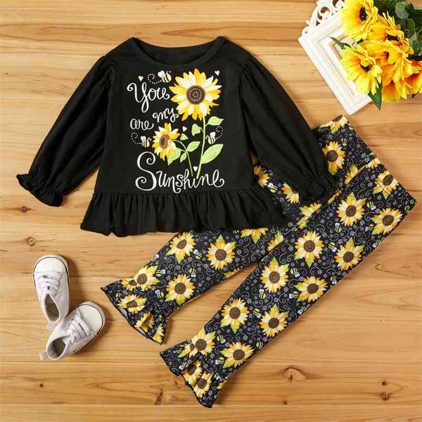 2-piece baby / toddler girl sunflower letter print ruffled long-sleeve and allover pants set 210528, White
2-piece baby / toddler girl sunflower letter print ruffled long-sleeve and allover pants set 210528, White