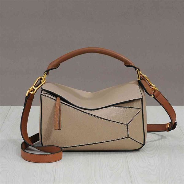 women luxurys designers bags 2021 trendy leather geometric mini small rhombic cross carry pillow designer handbag handbags totes crossbody b
women luxurys designers bags 2021 trendy leather geometric mini small rhombic cross carry pillow designer handbag handbags totes crossbody b