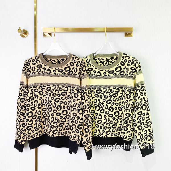 women's sweaters luxury shirt, autumn woman's blouse, designer clothes, therefore jacquard, round collar, sweater, women's kn, White;black
women's sweaters luxury shirt, autumn woman's blouse, designer clothes, therefore jacquard, round collar, sweater, women's kn, White;black