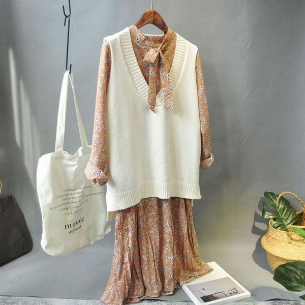 women's vests women solid student v-neck knitted all-match korean harajuku kpop simple chic daily streetwear fashion vintage womens, Black;white 
women's vests women solid student v-neck knitted all-match korean harajuku kpop simple chic daily streetwear fashion vintage womens, Black;white