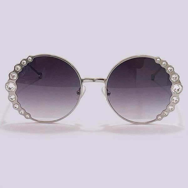 sunglasses crystal round women brand design gradient sun glasses female driving eyewear, White;black
sunglasses crystal round women brand design gradient sun glasses female driving eyewear, White;black