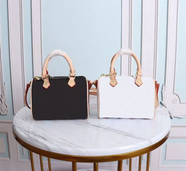 2022 designer bag nano speedy handbags leather black and white tint color shoulder crossbodys mini bag
2022 designer bag nano speedy handbags leather black and white tint color shoulder crossbodys mini bag