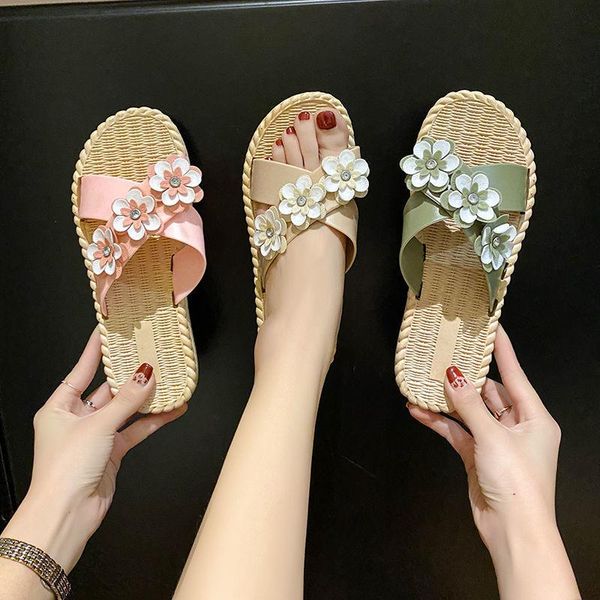 slippers women's summer wear korean fashion beach shoes flower cool non slip flat bottomed versatile, Black
slippers women's summer wear korean fashion beach shoes flower cool non slip flat bottomed versatile, Black