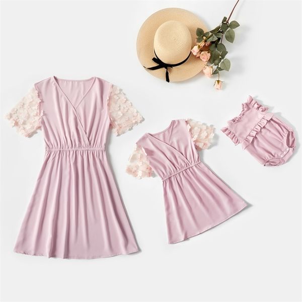 summer solid pink floral decor mesh v-neck dresses for mommy and me 210528, Blue
summer solid pink floral decor mesh v-neck dresses for mommy and me 210528, Blue