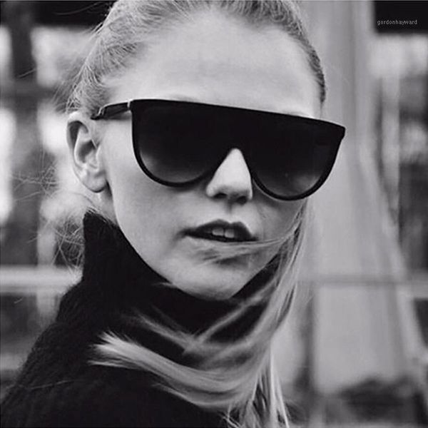 sunglasses women fashion oversized vintage glasses men shades retro gradient colors oculos uv400, White;black
sunglasses women fashion oversized vintage glasses men shades retro gradient colors oculos uv400, White;black
