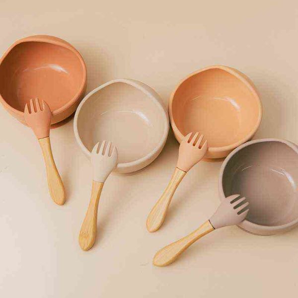 2pcs silicone baby feeding dinnerware set waterproof non-slip tableware bpa dishes child products infant sucker bowl fork g1210
2pcs silicone baby feeding dinnerware set waterproof non-slip tableware bpa dishes child products infant sucker bowl fork g1210