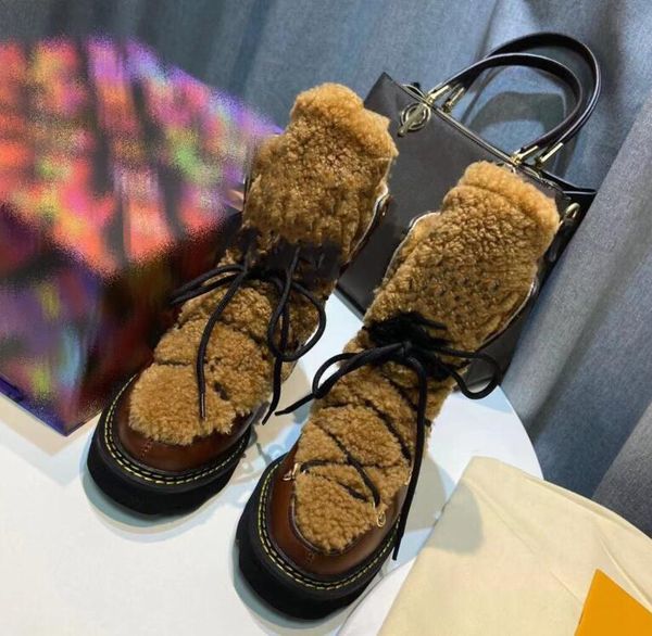 designer flat ankle boots women genuine cowhide leather winter warm platform martin chunky heel letter lamb wool boot est size 35-41, Black
designer flat ankle boots women genuine cowhide leather winter warm platform martin chunky heel letter lamb wool boot est size 35-41, Black