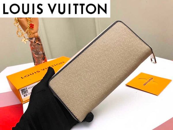 key wallet purse brand men leather long designer chain wallets compact luxury clutches evening eddr card holders m30555, Black;red
key wallet purse brand men leather long designer chain wallets compact luxury clutches evening eddr card holders m30555, Black;red