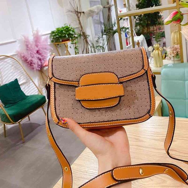 factory store 65% off clearance sale direct this year's popular women's 2021 messenger small square red style single shoulder bags, Black;red
factory store 65% off clearance sale direct this year's popular women's 2021 messenger small square red style single shoulder bags, Black;red