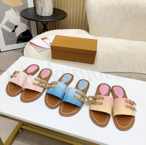 classic printed cowhide leather woman slipper summer indoor flat gradient non-slip letter lady soft flip flops slippers l sandals size 35-40, Black
classic printed cowhide leather woman slipper summer indoor flat gradient non-slip letter lady soft flip flops slippers l sandals size 35-40, Black