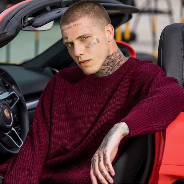fashion designer sweater men brand pullover hoodie long sleeve luxury sweatshirt pure color knitwear winter sweaters, White;black
fashion designer sweater men brand pullover hoodie long sleeve luxury sweatshirt pure color knitwear winter sweaters, White;black