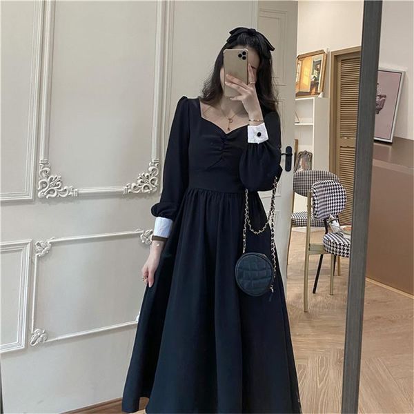 casual dresses black hepburn dress women 2021 spring and winter french ladies square collar with back lace waist, Black;gray
casual dresses black hepburn dress women 2021 spring and winter french ladies square collar with back lace waist, Black;gray
