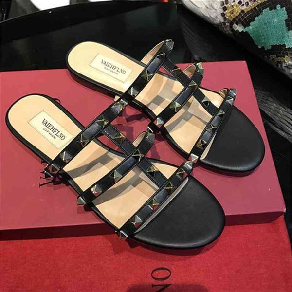 slippers 2021 fashion rivet flat women real leather summer heel beach shoes outer wear sandals + v dust bag bt9a, Black
slippers 2021 fashion rivet flat women real leather summer heel beach shoes outer wear sandals + v dust bag bt9a, Black