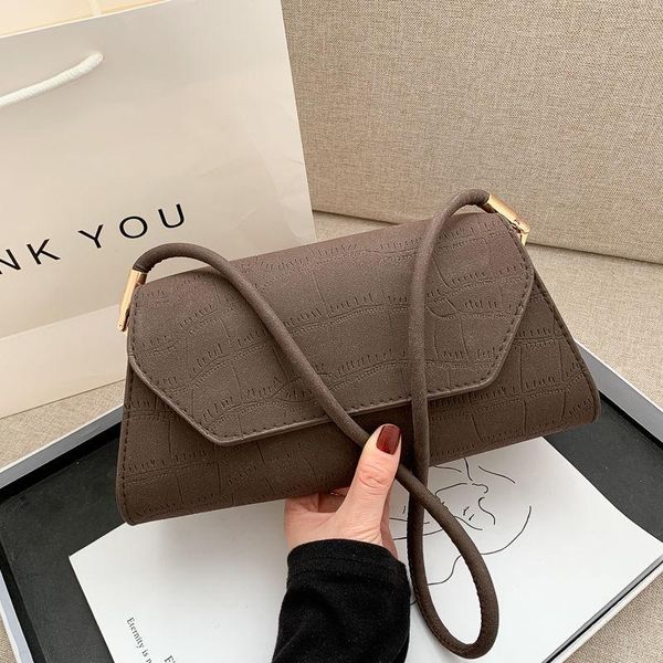 women's fashion messenger bag 2021 single shoulder girls french stick banquet gift evening bags
women's fashion messenger bag 2021 single shoulder girls french stick banquet gift evening bags