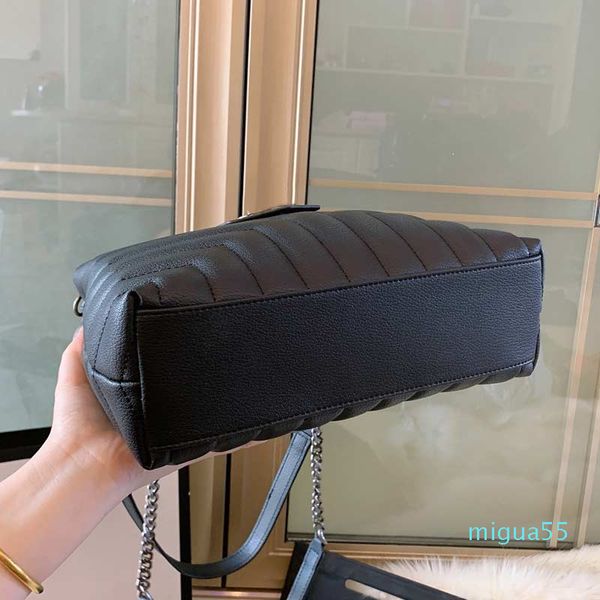 women cowhide shopping hanbdbag high chain shoulder 
women cowhide shopping hanbdbag high chain shoulder