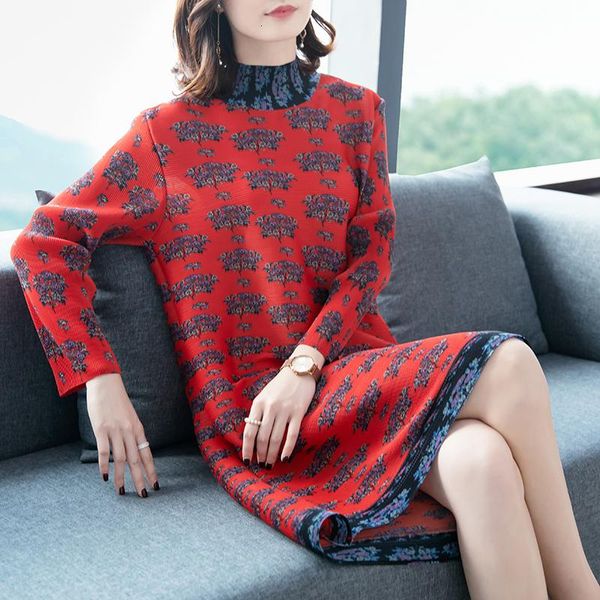 fashion tide autumn and winter products loose high collar a word print pleated long sleeve dress female pb371 casual dresses, Black;gray
fashion tide autumn and winter products loose high collar a word print pleated long sleeve dress female pb371 casual dresses, Black;gray