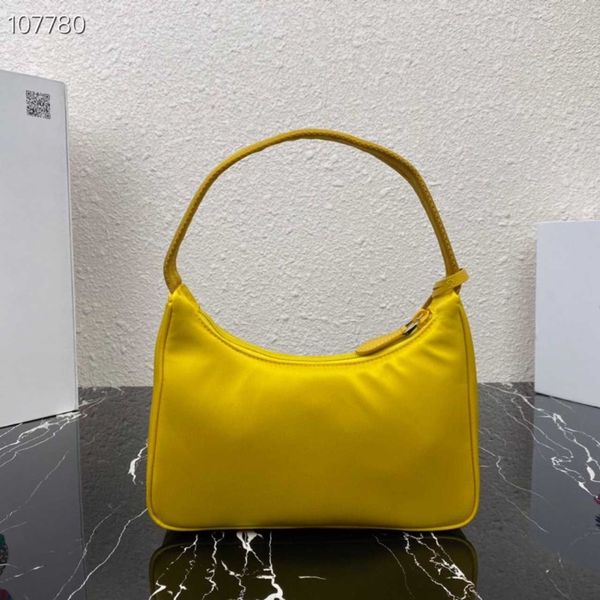 women luxurys designers bags 2021 crossbody bag handbag designer handbags zhouzhoubao123 purse wallet armpit 1ne515 oxford leather is of top, Black;red
women luxurys designers bags 2021 crossbody bag handbag designer handbags zhouzhoubao123 purse wallet armpit 1ne515 oxford leather is of top, Black;red