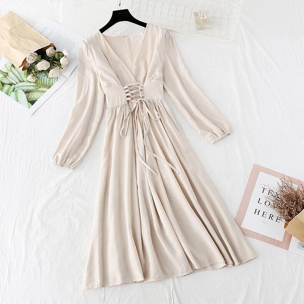 casual dresses solid vintage v-neck bandage dress 2021 spring elegant slim party women high waist long sleeve a-line midi vestidos, Black;gray
casual dresses solid vintage v-neck bandage dress 2021 spring elegant slim party women high waist long sleeve a-line midi vestidos, Black;gray