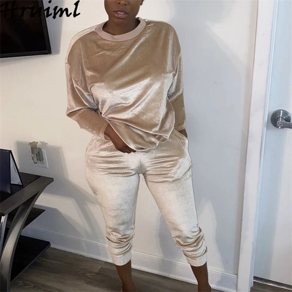 2 piece set women velvet tracksuit autumn casual loose long sleeve full length pants joggers solid streetwear 210513, White
2 piece set women velvet tracksuit autumn casual loose long sleeve full length pants joggers solid streetwear 210513, White