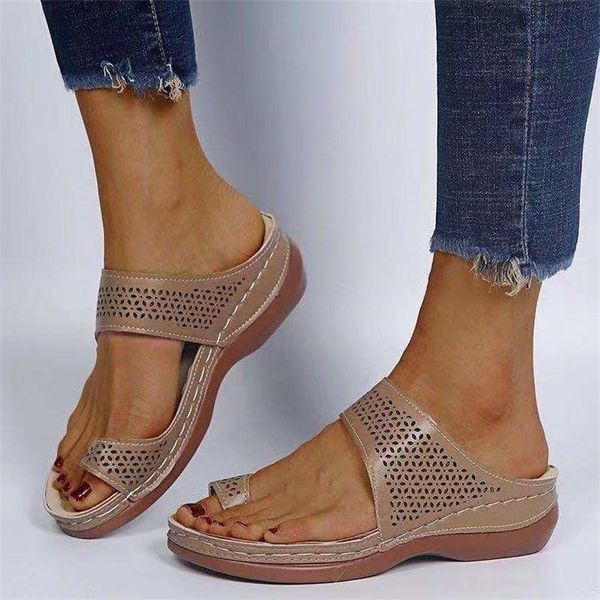 sandals 2021 household hollow leisure flat bottom adhesive shoes slippers women's, Black
sandals 2021 household hollow leisure flat bottom adhesive shoes slippers women's, Black