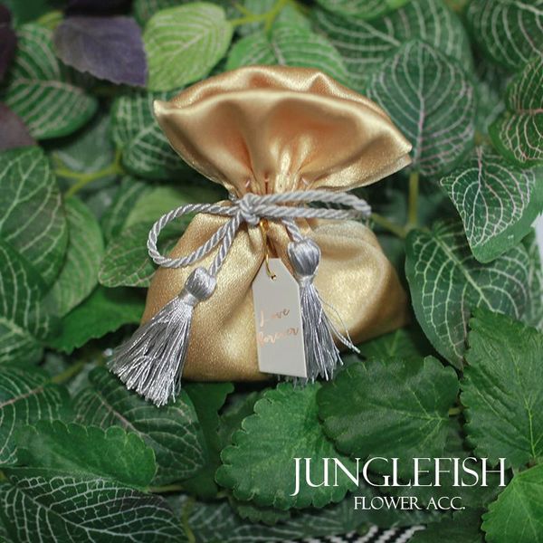 gift wrap creative wedding candy boxes pouches for jewelly packaging bags 9.5*12cm cases with tassels tags event party supplies
gift wrap creative wedding candy boxes pouches for jewelly packaging bags 9.5*12cm cases with tassels tags event party supplies